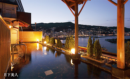 秀花園 花の妖精の絶景を眺める露天風呂の写真