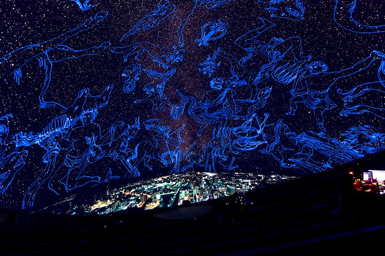 綺麗にうつし出されたプラネタリウム