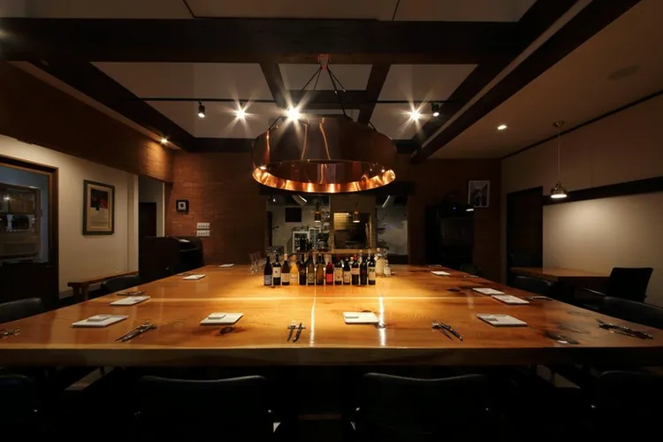 福島県のおすすめデートスポット「リストランテ　マルテッロ」の店内