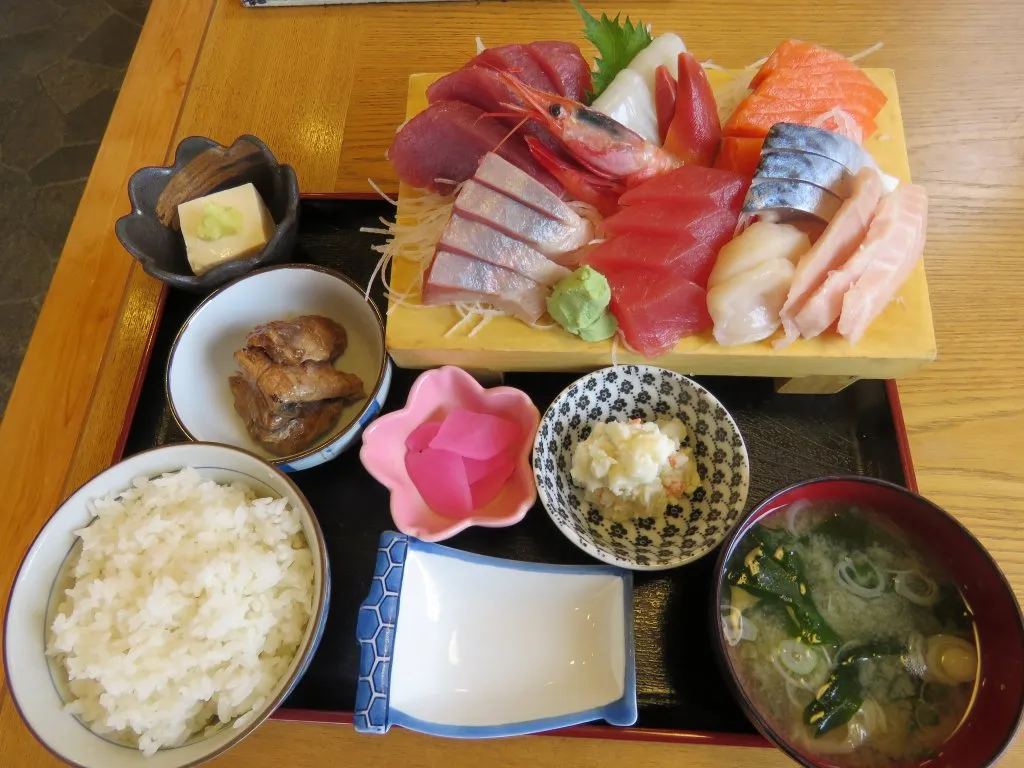 福島県いわき市にある「魚料理 海幸」の海鮮定食