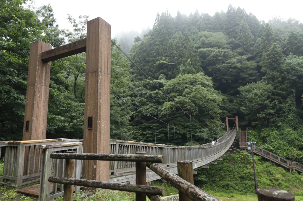 福島県にある滝の吊り橋