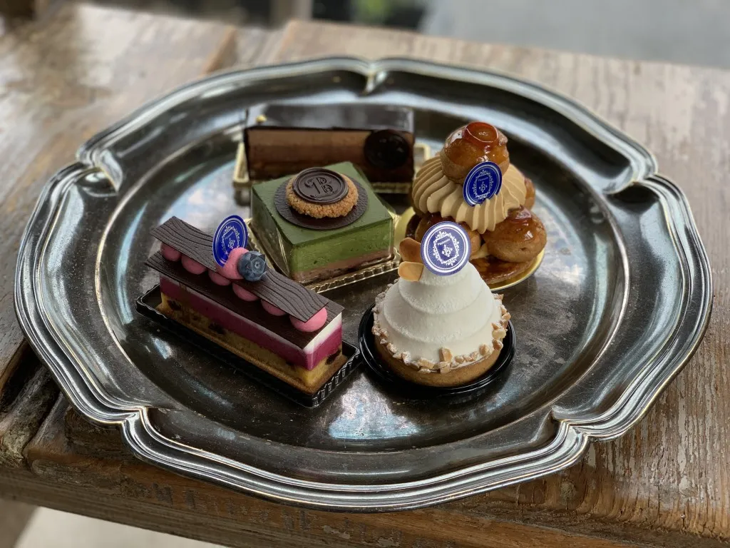 福島県群山市のカフェ　ケーキ屋さん