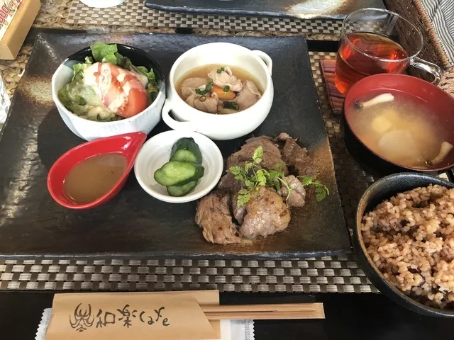 福島県群山市のカフェ　和食ランチ
