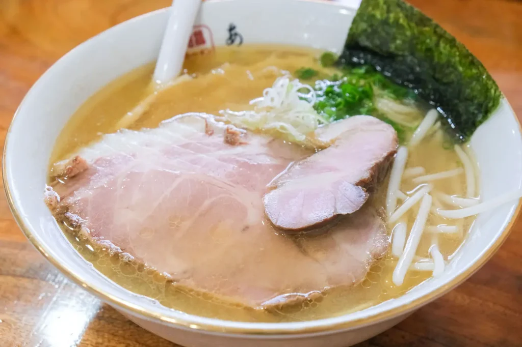 福島県郡山市の人気ラーメン店「地鶏ラーメン ありがとう」