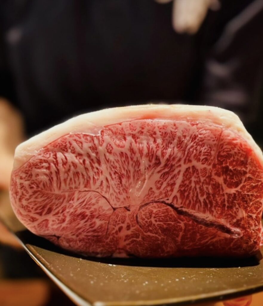 脂たっぷりの肉の塊