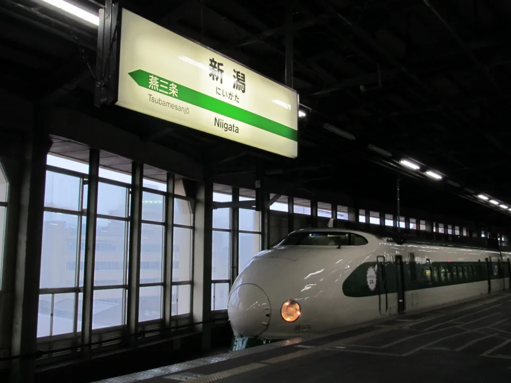 新潟駅と新幹線